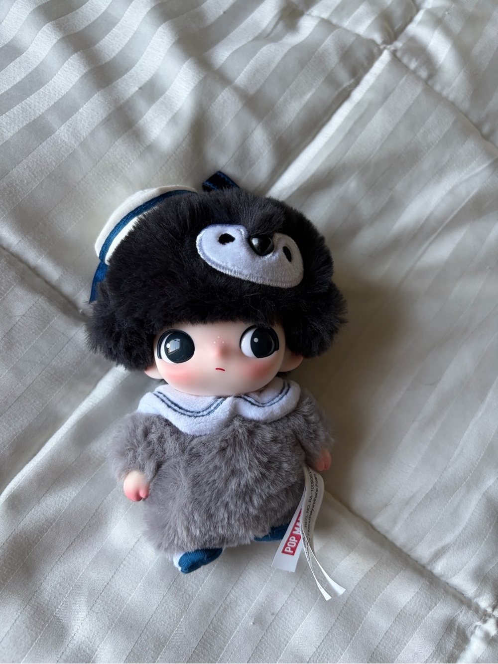 Pop Mart DIMOO WORLD Secret Theatre Club Vinyl Plush Pendant - Chubby Penguin